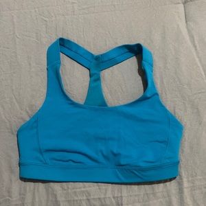 Lululemon sports bra SIZE 6